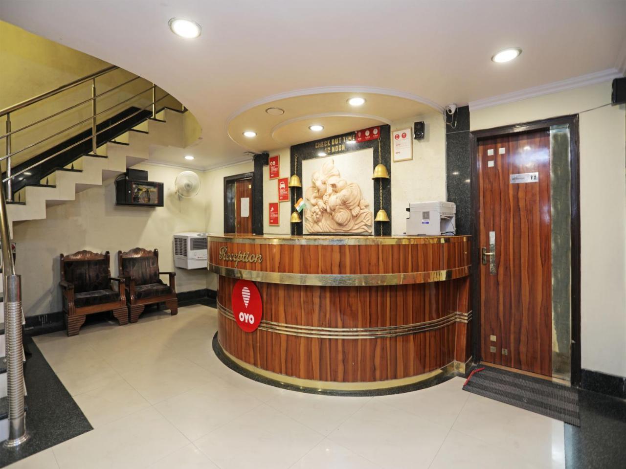 Oyo Flagship 118 Atithi Satkar Hotel Varanasi Exterior foto